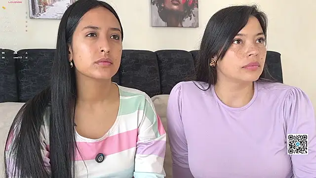 2SummerLove1 online show from 03/23/26, 02:17