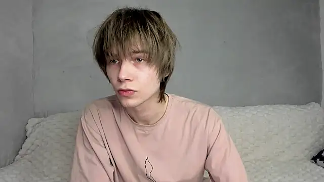 Makentoshi  online show from 11/21/25, 12:20