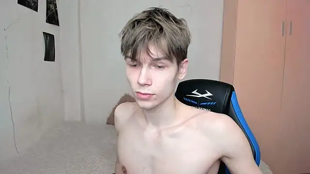 Makentoshi  online show from 03/22/25, 10:28