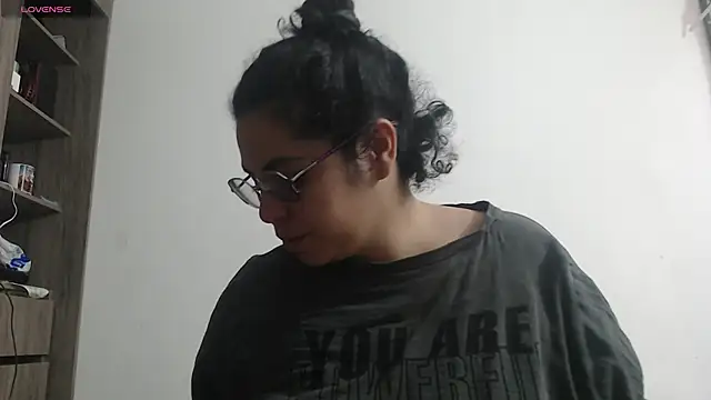Anne purple online show from 11/14/25, 02:54