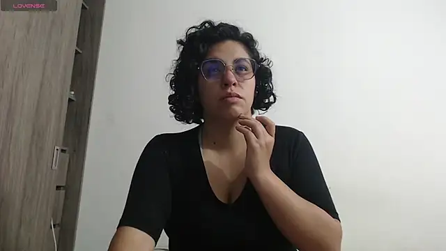 Anne purple online show from 12/05/25, 04:49