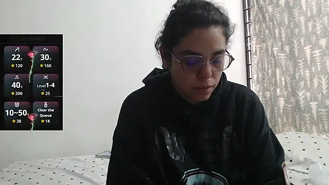 Snapshot of Anne_purple chatting on 10/16/25, 03:20 Anne purple online show from 10/16/25, 03:20