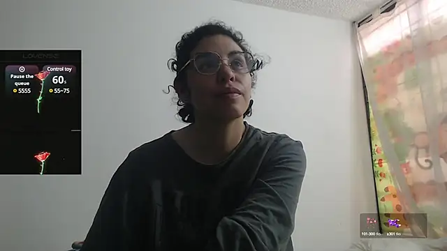 Snapshot of Anne_purple chatting on 03/12/25, 05:28 Anne purple online show from 03/12/25, 05:28