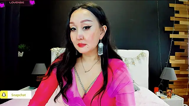 Julianna Jami online show from 01/24/25, 03:02