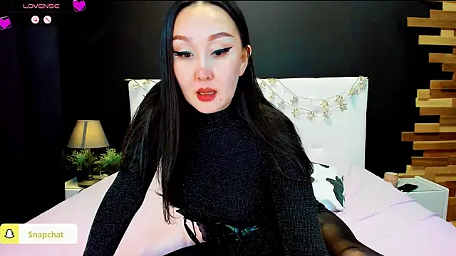 Julianna Jami online show from 12/01/24, 07:41