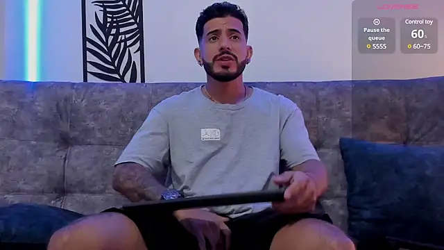 Snapshot of Bruno_Mattos chatting on 01/25/25, 06:24 Bruno Mattos online show from 01/25/25, 06:24