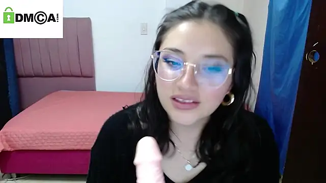 phoenixxxx777 online show from 04/01/26, 08:17