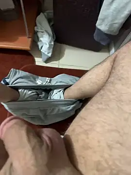 Snapshot of modelturanist27 chatting on 01/20/25, 08:39 modelturanist27 online show from 01/20/25, 08:39