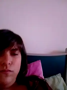 Snapshot of laragazzadisibinita chatting on 10/24/25, 04:17 laragazzadisibinita online show from 10/24/25, 04:17