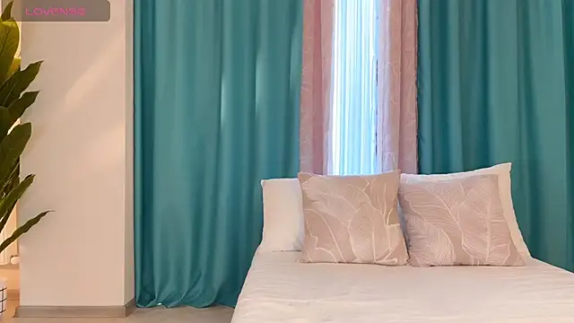 UrGoddessJenny online show from 06/15/26, 01:33