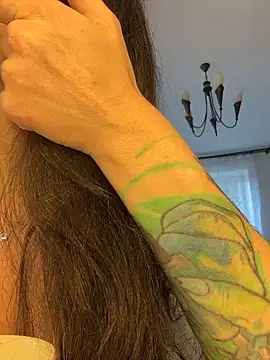  AHHA  online show from 10/25/25, 09:52