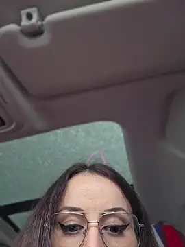 Snapshot of _AHHA_ chatting on 04/10/26, 07:26 AHHA online show from 04/10/26, 07:26