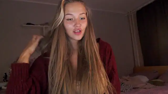 Milk Bunny online show from 12/28/24, 04:52