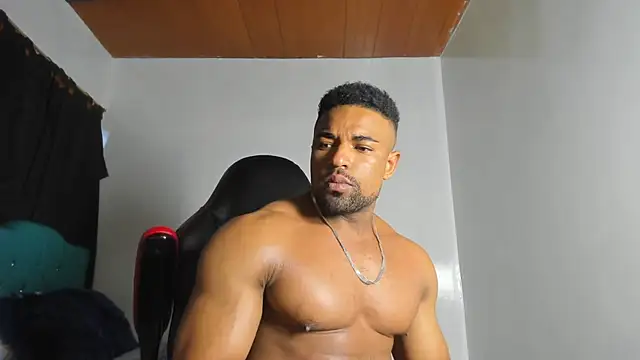 estebanlobo- online show from 09/25/25, 10:49