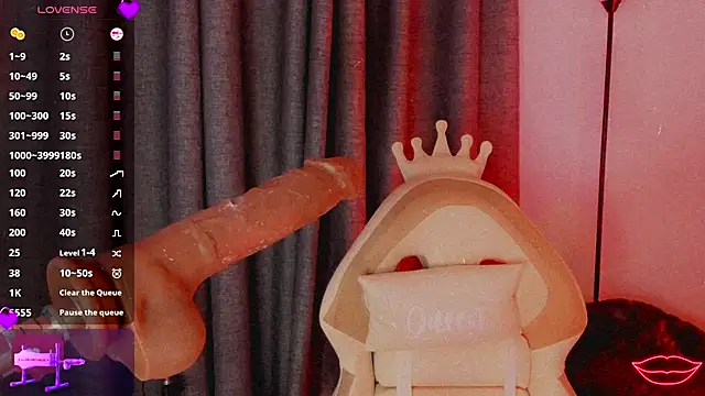 Queen Deepthroat online show from 09/15/25, 11:05