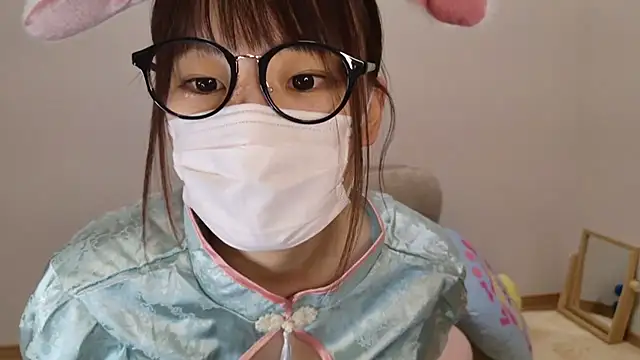 hi---chan- online show from 01/29/25, 03:37