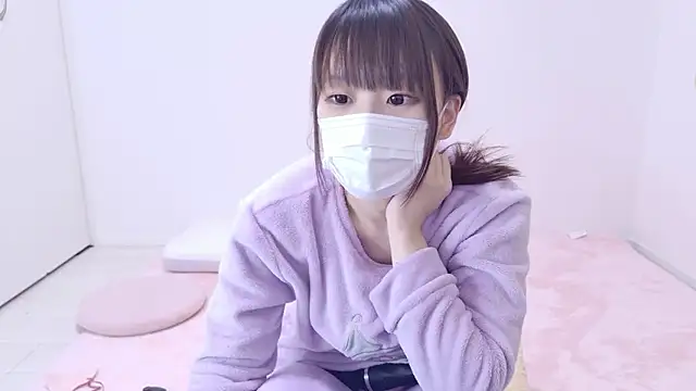 hi---chan- online show from 12/05/25, 07:34