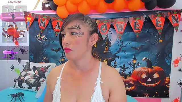 charlotte-11 online show from 10/13/25, 03:13