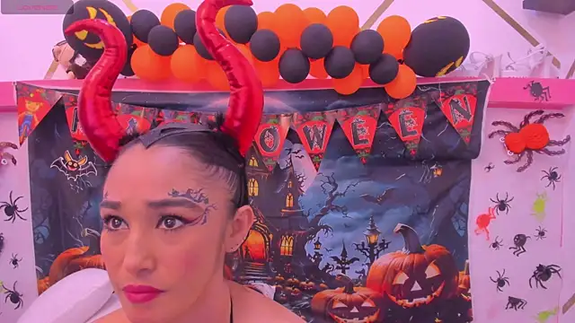 charlotte-11 online show from 10/30/25, 03:09