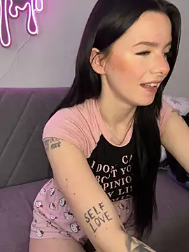 RoxiBlack online show from 04/16/26, 06:47