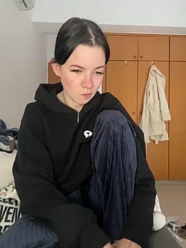 Snapshot of RoxiBlack chatting on 02/07/26, 08:00 RoxiBlack online show from 02/07/26, 08:00