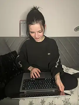 RoxiBlack online show from 03/18/26, 03:46