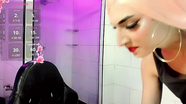 Victoria Kastelo online show from 11/08/25, 07:17