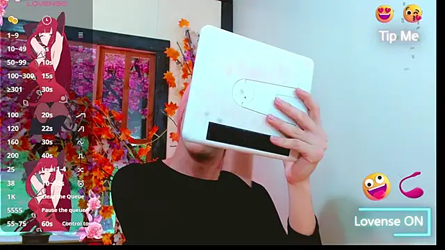 Victoria Kastelo online show from 10/31/25, 02:13