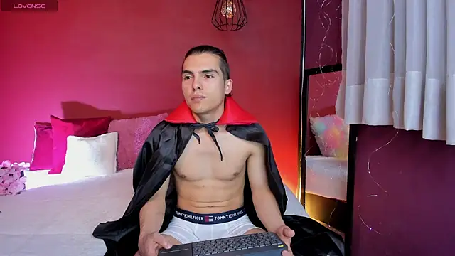  Tattoo Couple online show from 11/14/25, 01:48