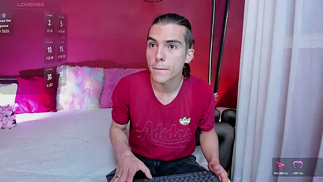  Tattoo Couple online show from 04/10/26, 02:02