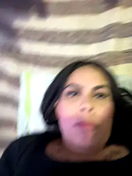 Snapshot of Julieta_Coopeer_ chatting on 09/27/25, 11:00 Julieta Coopeer online show from 09/27/25, 11:00