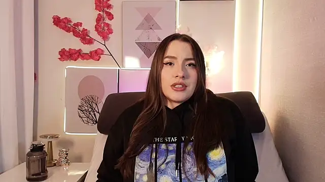 Linaa morris online show from 05/28/26, 10:32