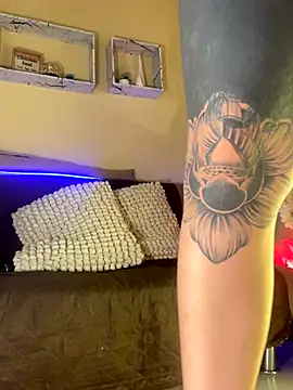 Sweetie Arianna online show from 11/06/25, 06:50