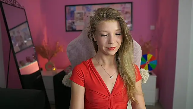 Snapshot of missicute chatting on 10/27/25, 07:15 missicute online show from 10/27/25, 07:15