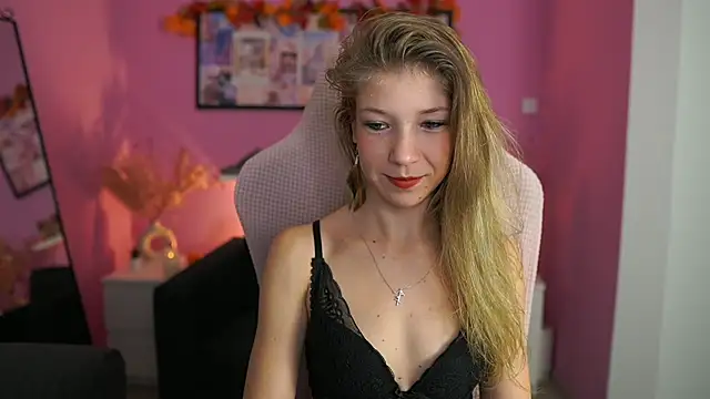 Snapshot of missicute chatting on 12/01/25, 07:37 missicute online show from 12/01/25, 07:37