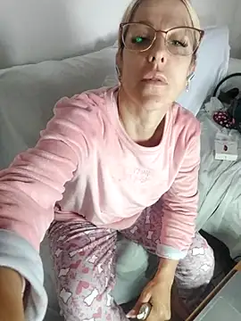 blondyruby online show from 11/14/25, 08:29