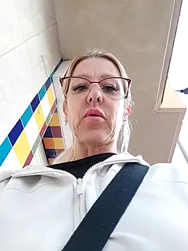 blondyruby online show from 11/04/25, 04:55