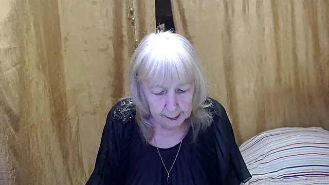  Estelitta 5 online show from 02/22/25, 12:18