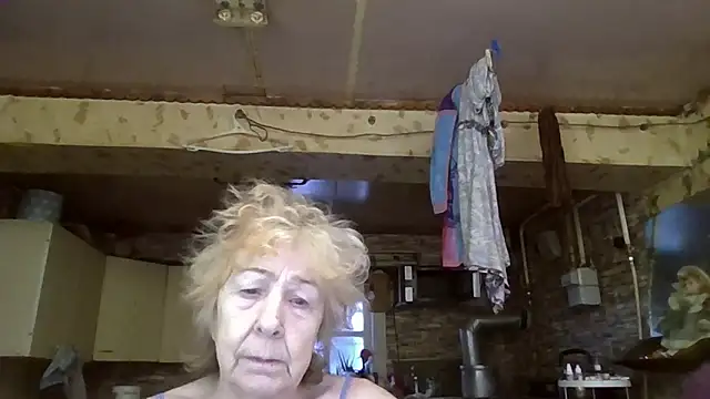  Estelitta 5 online show from 12/21/25, 11:01