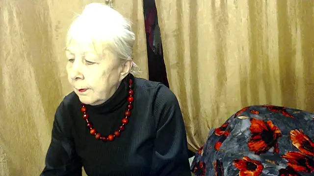  Estelitta 5 online show from 03/17/25, 06:00