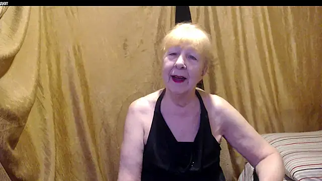 Snapshot of _Estelitta_5 chatting on 11/22/25, 07:40 Estelitta 5 online show from 11/22/25, 07:40