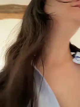 Snapshot of _Juliette chatting on 02/24/26, 09:43 Juliette online show from 02/24/26, 09:43