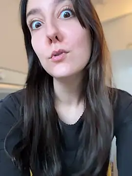 Snapshot of _Juliette chatting on 02/11/26, 09:20 Juliette online show from 02/11/26, 09:20