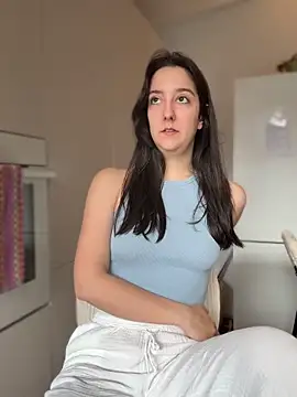 Snapshot of _Juliette chatting on 03/01/26, 09:09 Juliette online show from 03/01/26, 09:09