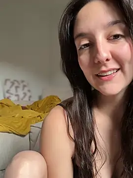 Snapshot of _Juliette chatting on 02/01/26, 10:35 Juliette online show from 02/01/26, 10:35