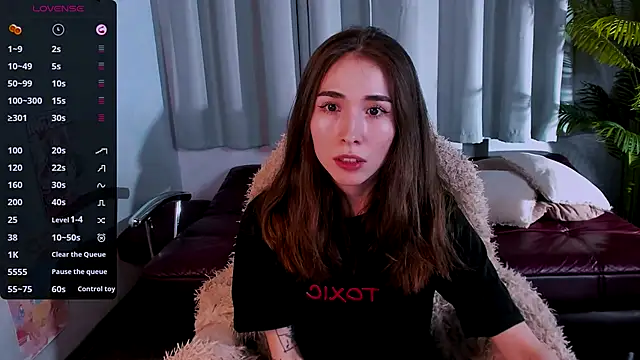 ashleyro1 online show from 11/26/25, 07:52