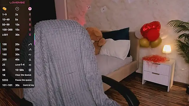 Snapshot of ashleyro1 chatting on 02/21/26, 01:35 ashleyro1 online show from 02/21/26, 01:35