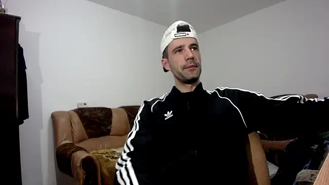 I like older menn online show from 02/12/26, 05:51