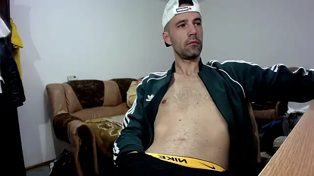 I like older menn online show from 03/13/26, 06:07