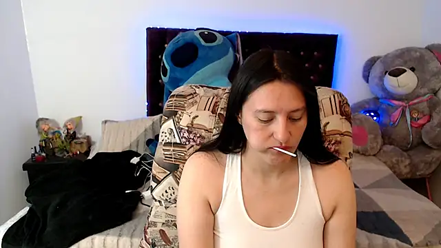 Snapshot of Lorenahot_06 chatting on 04/21/26, 05:41 Lorenahot 06 online show from 04/21/26, 05:41